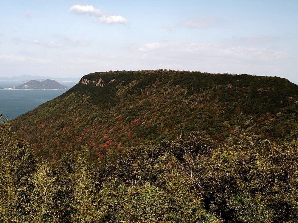 屋島山上望向瀨戶內海的群島